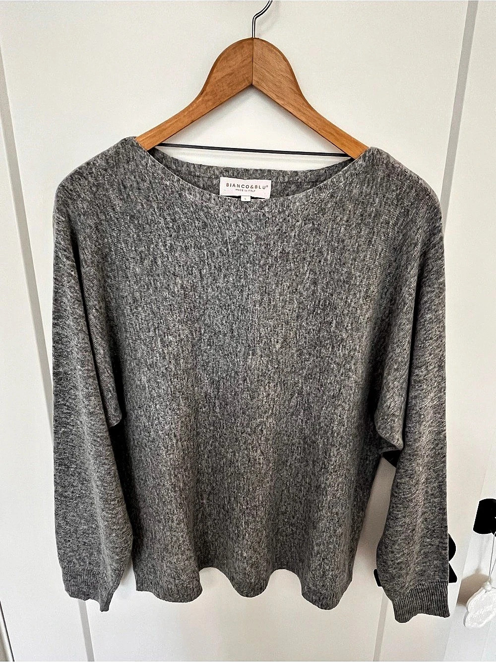 BIANCO&BLU Gray Knit Sweater Size Large